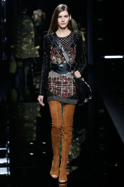Look 7